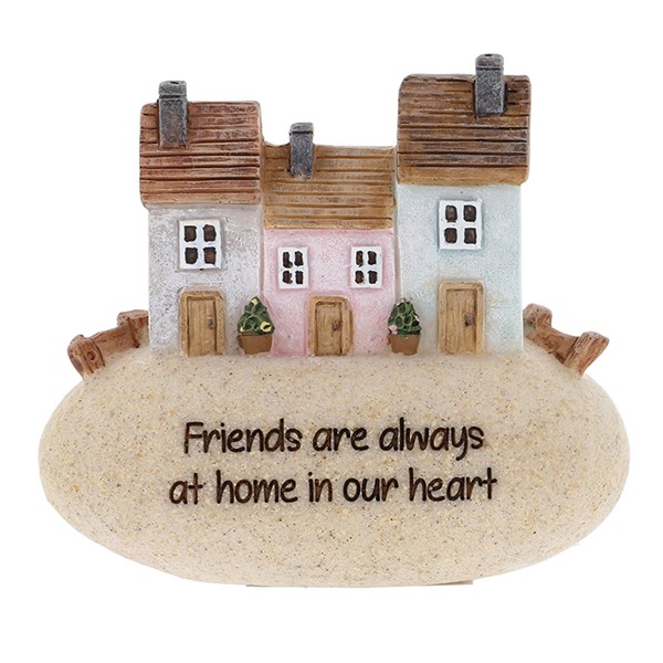 Heartfelt Cottage Decor: Friends in Our Hearts